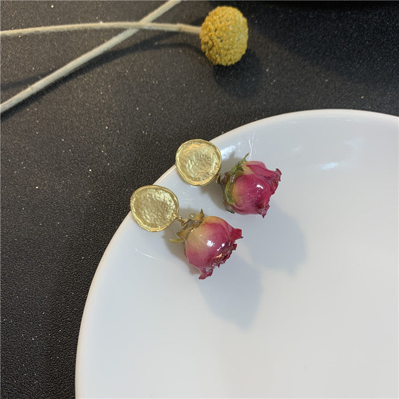 super fairy design three-dimensional dry rose stud earrings