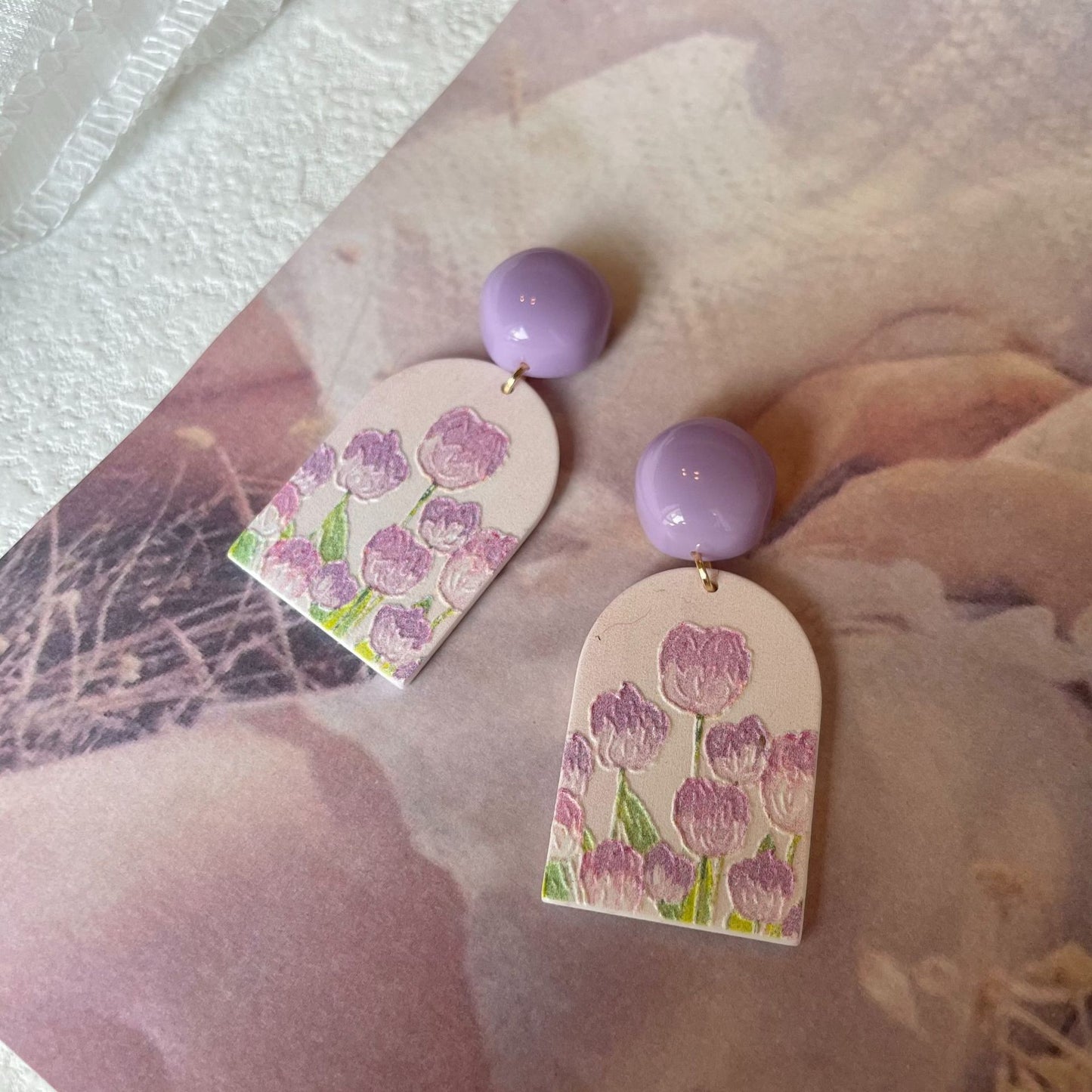 Purple oil painting style retro landscape painting tulip acrylic three-dimensional relief print earrings